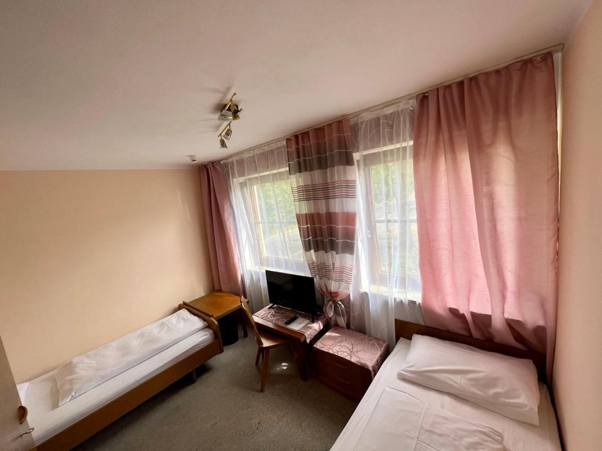 Hotel-Gasthof Deutschmeister Donauwörth 外观 照片
