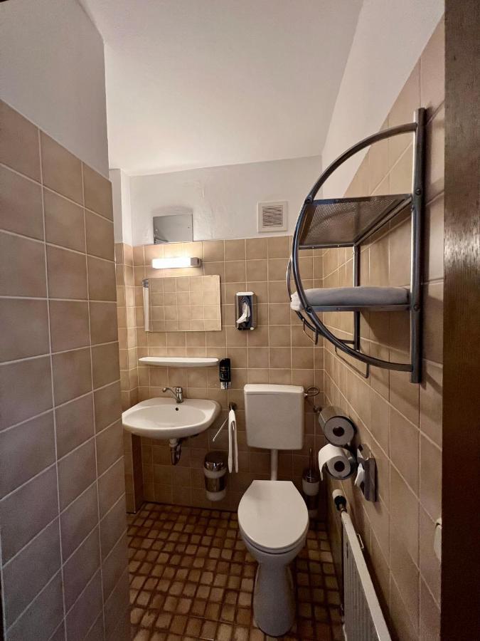 Hotel-Gasthof Deutschmeister Donauwörth 外观 照片