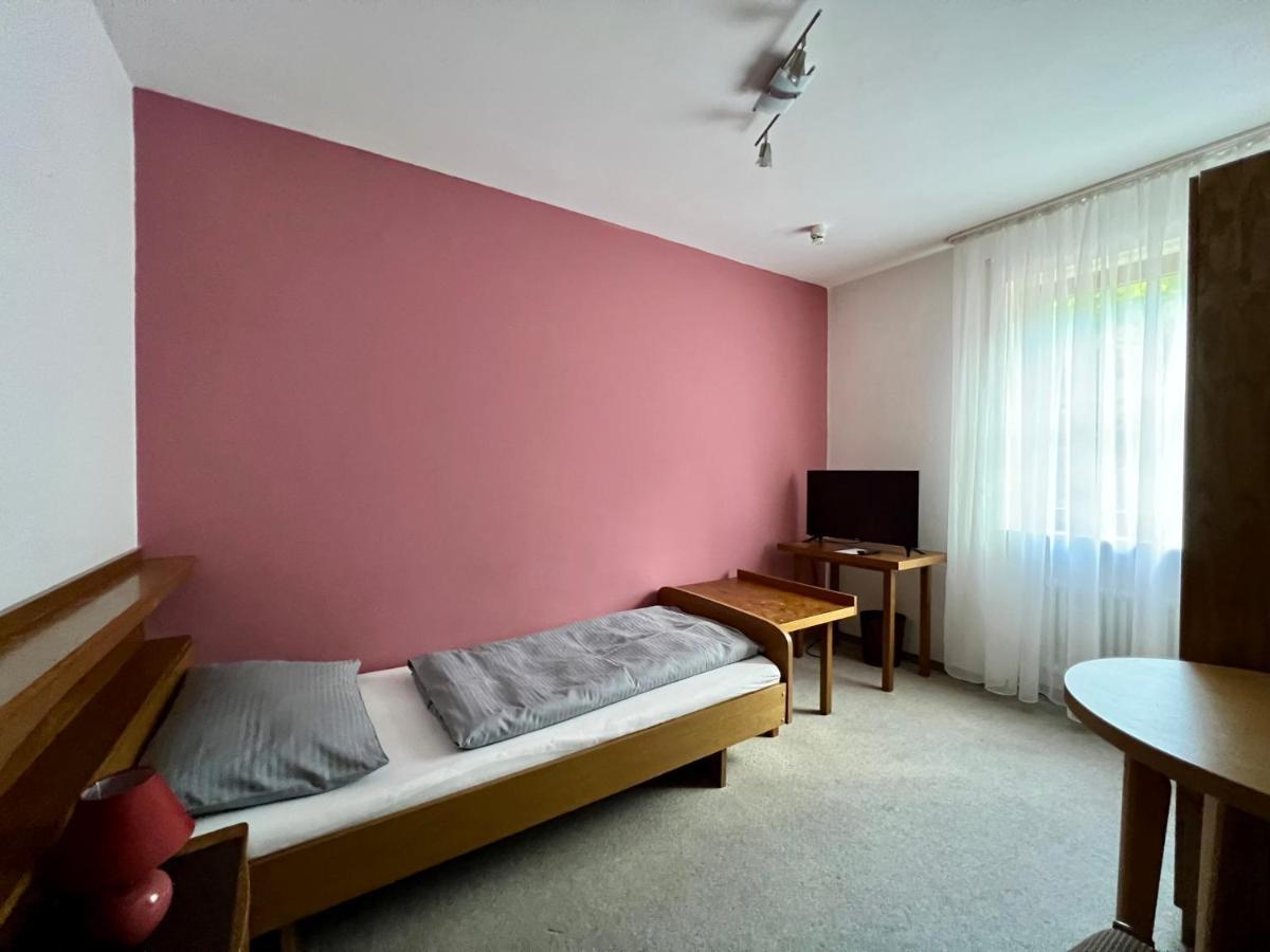 Hotel-Gasthof Deutschmeister Donauwörth 外观 照片